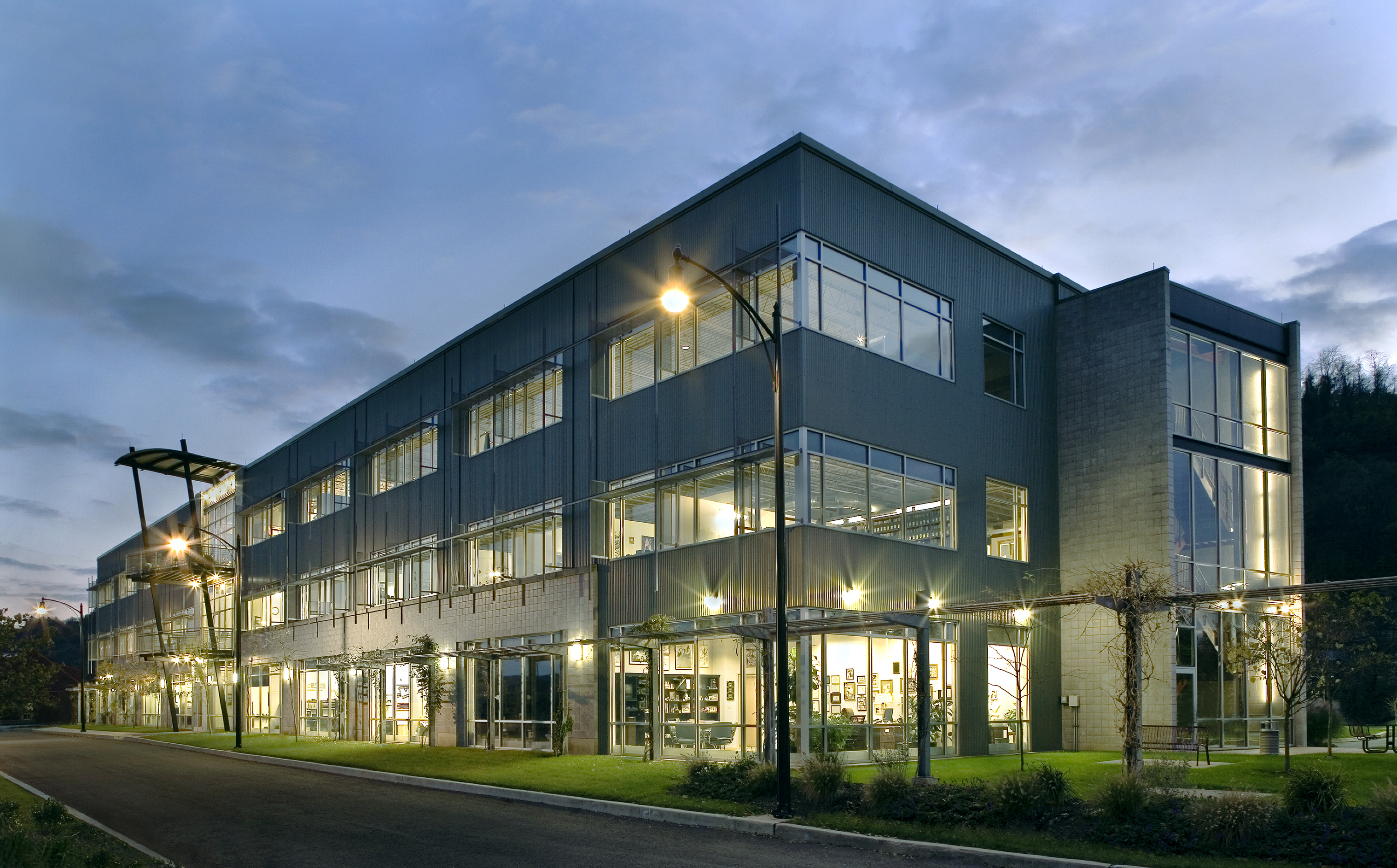 TAI+LEE, Rivertech Centre LTV South Side Works, Pittsburgh, PA, 1996.