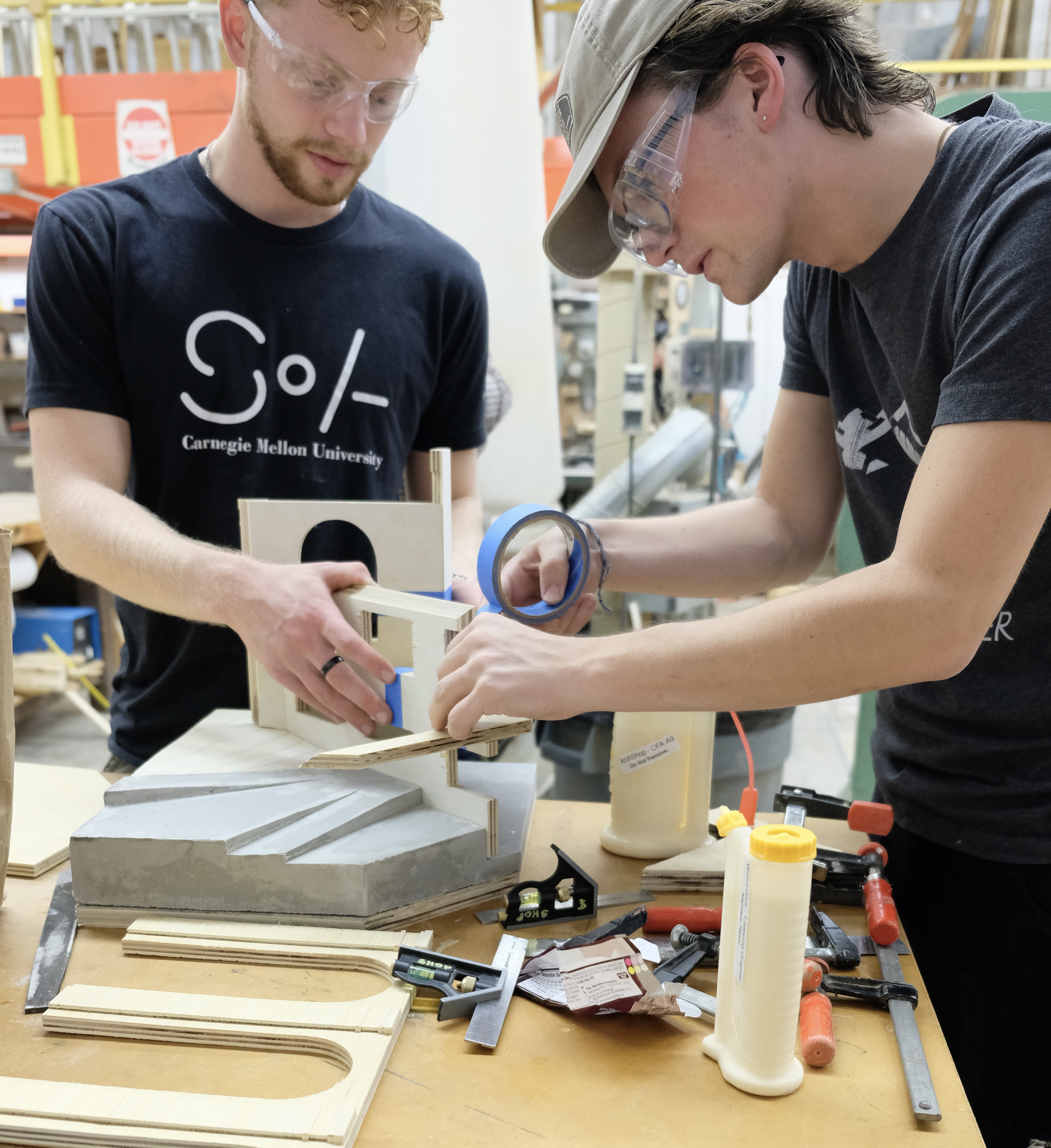 Students working in Archshop