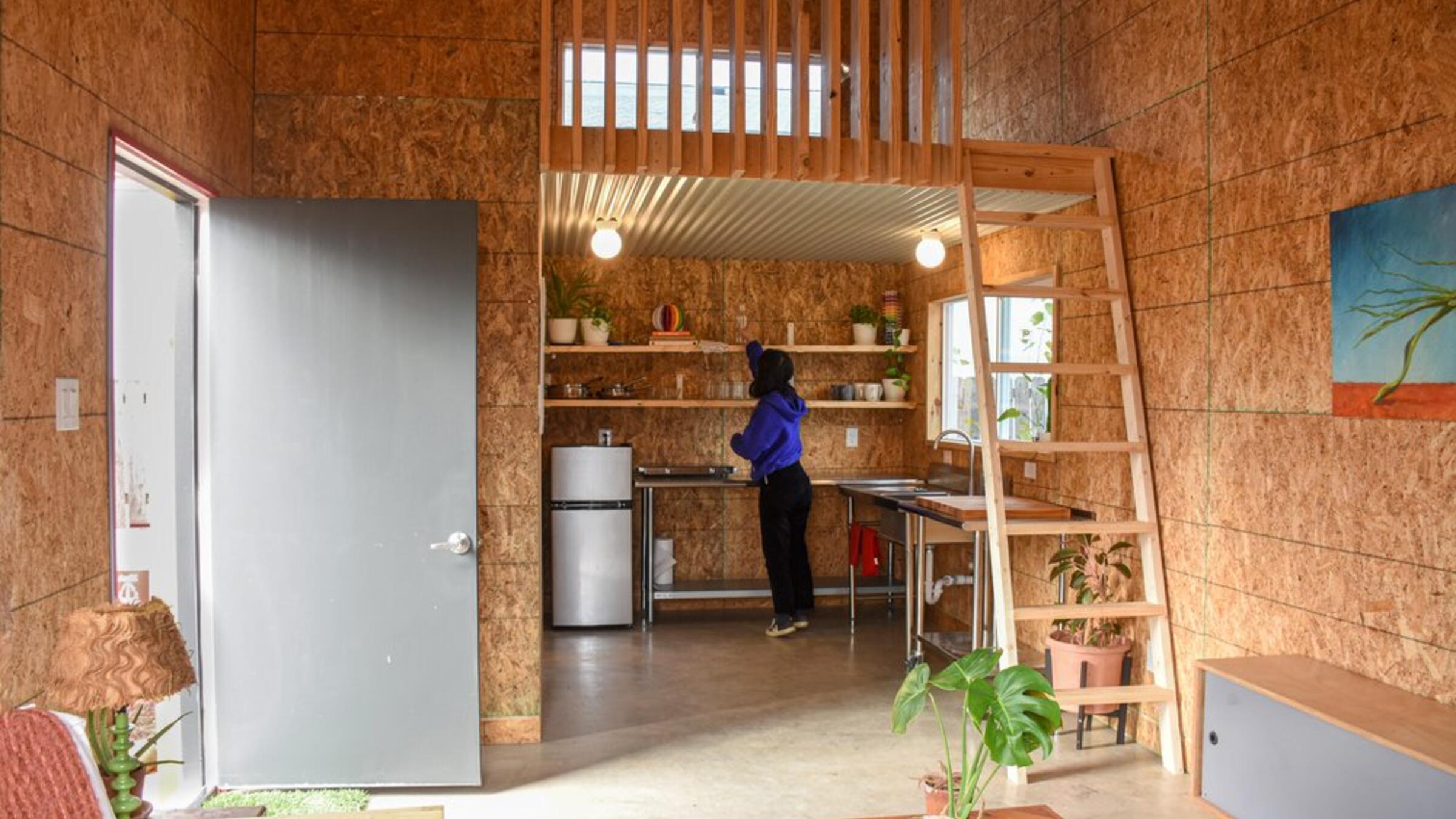 Dolphin+Heights+Garden+Cottage,+interior+(courtesy+of+buildingcommunityWORKSHOP