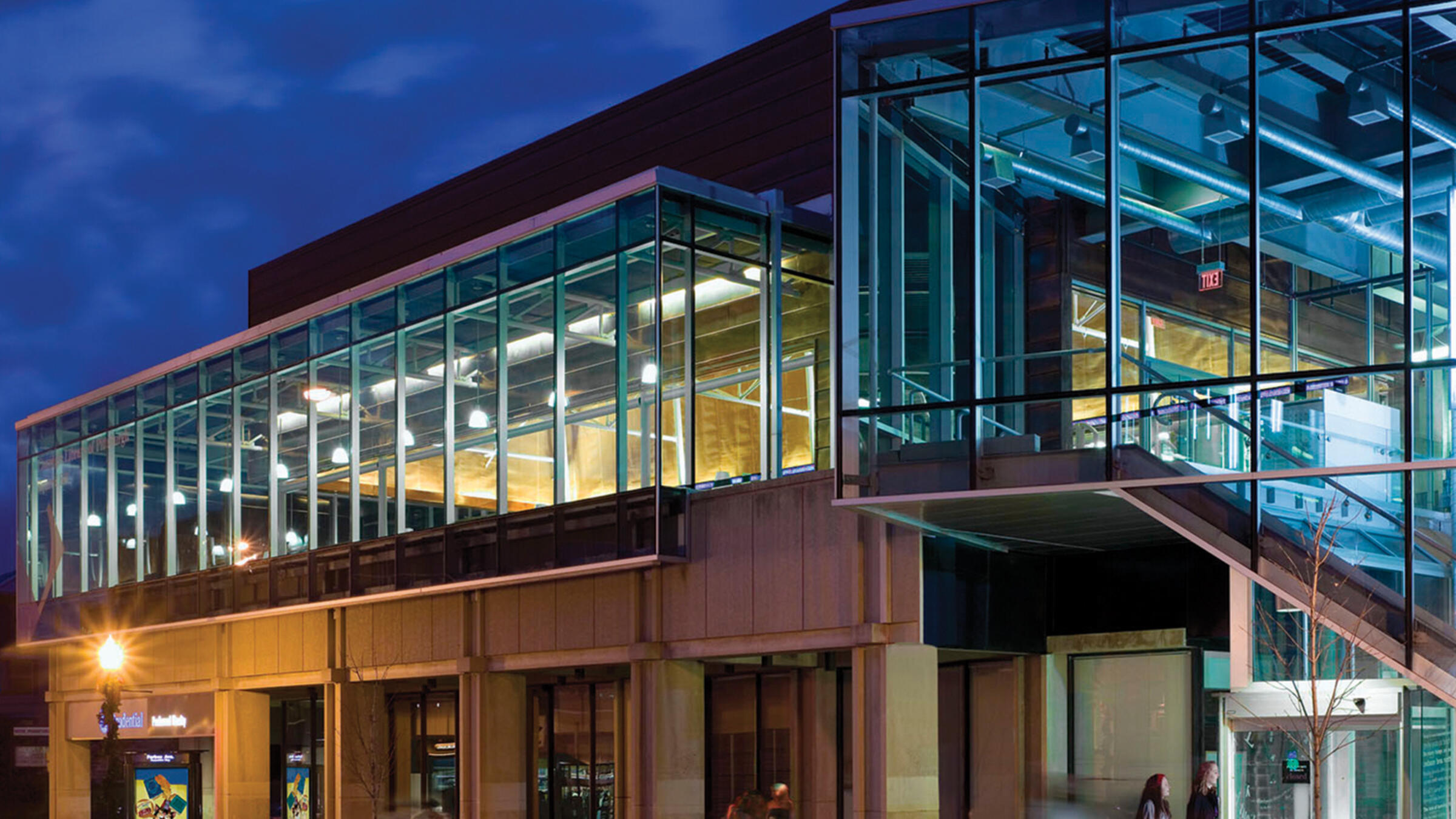 Carnegie Library of Pittsburgh’s Squirrel Hill branch (2005), recipient of an American Institute of Architects (AIA) Honor Award in 2007.