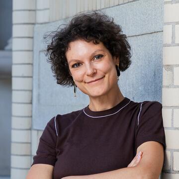 Bea Spolidoro headshot