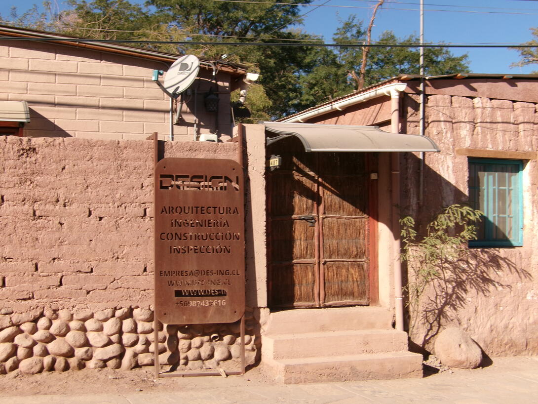 Local design practice in San Pedro de Atacama. Building constructed with a blend of adobe bricks, stone, and mud.